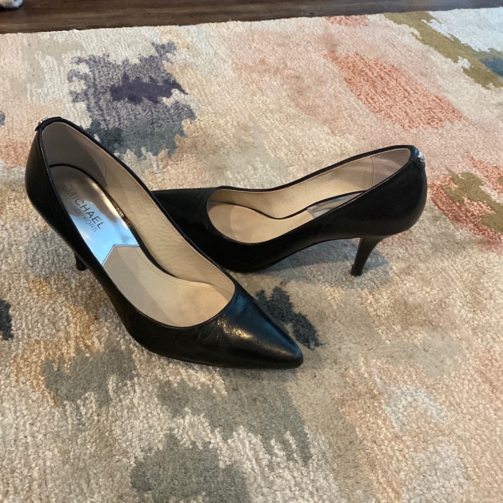 Michael Kors Dorothy Flex Pumps